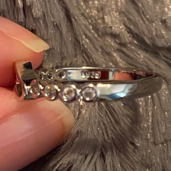 .925 Sterling Silver Heart Ring & White Sapphires size 7 - Picture 5 of 6